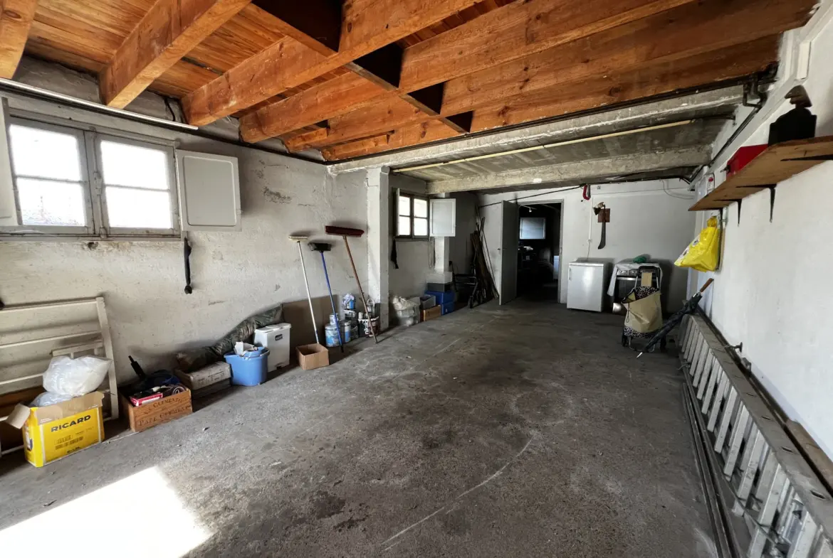 Maison spacieuse à Toulenne avec sous-sol et jardin - 4 chambres 