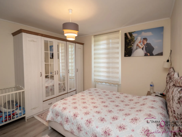 Vente de 2 appartements à Pontarlier avec jardin et garages 