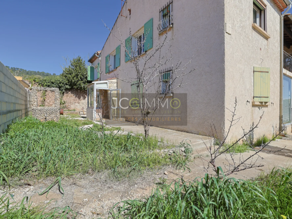 Appartement T5 rénové avec jardin à Puget-ville - 124,13 m² 