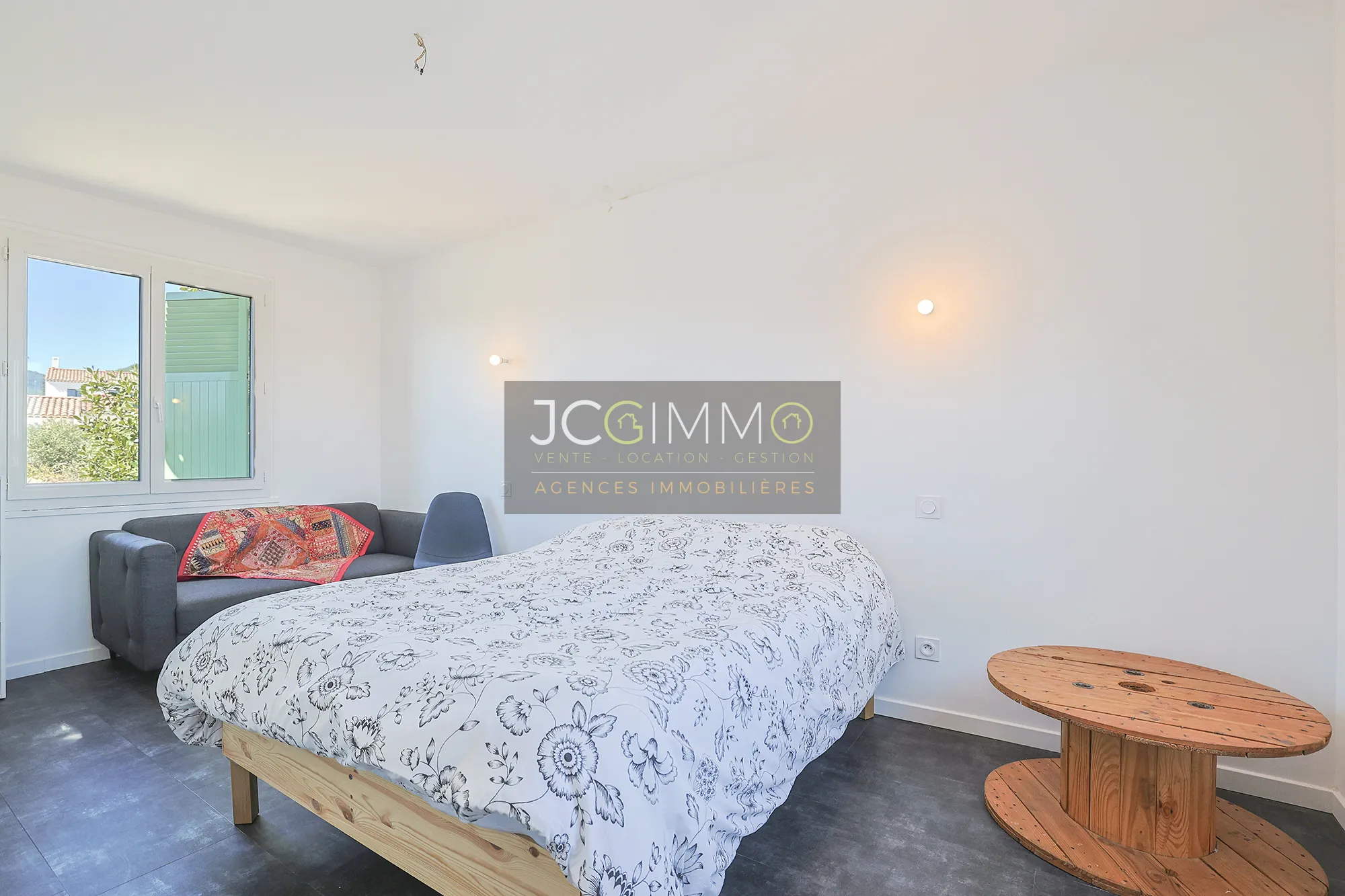 Appartement T5 rénové avec jardin à Puget-ville - 124,13 m² 