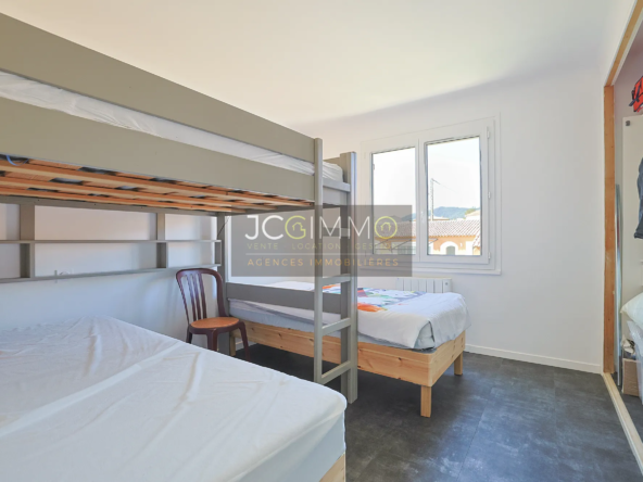 Appartement T5 rénové avec jardin à Puget-ville - 124,13 m² 