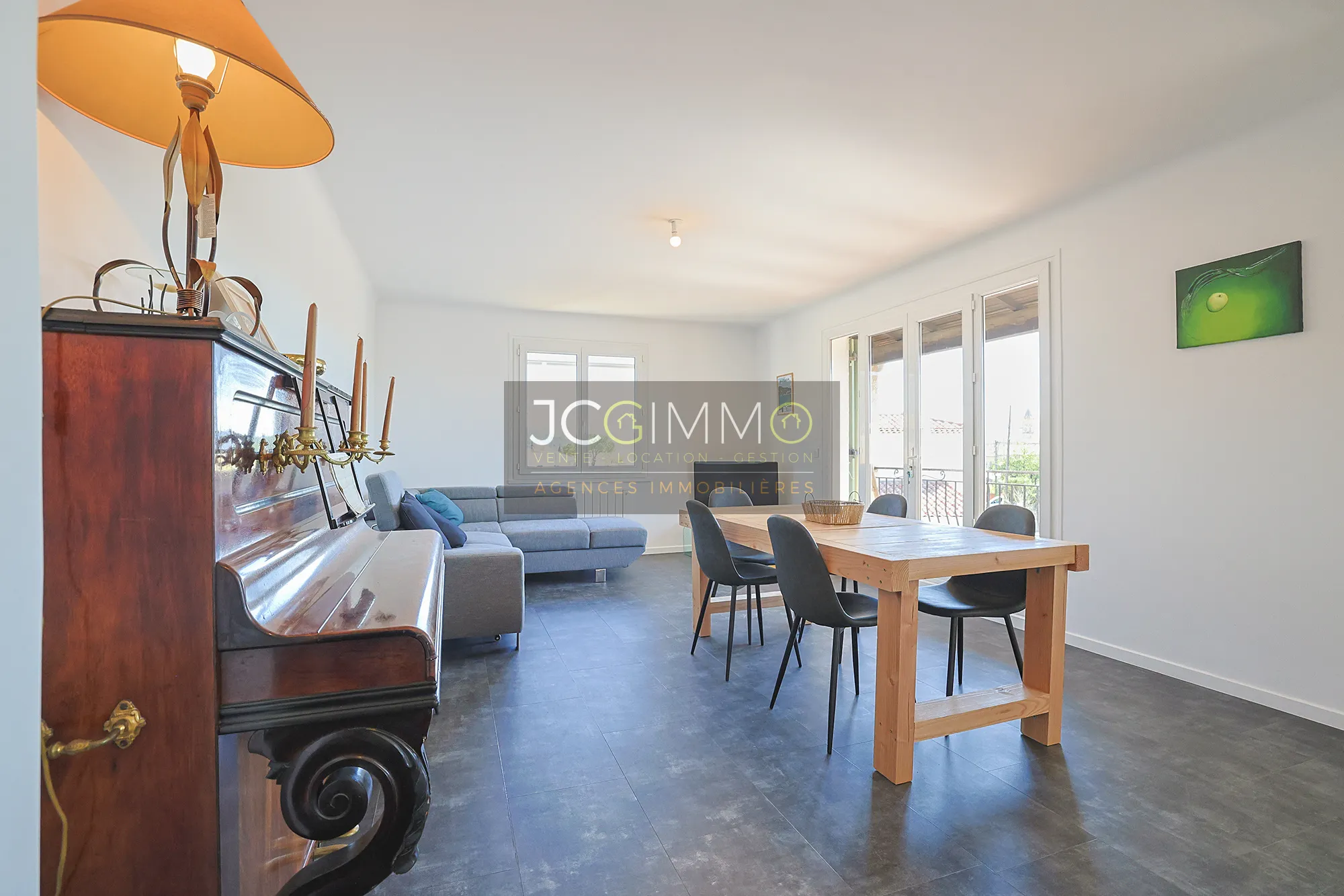 Appartement T5 rénové avec jardin à Puget-ville - 124,13 m² 