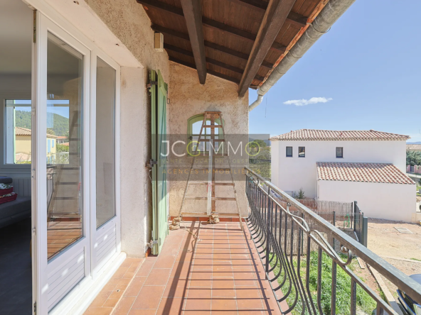 Appartement T5 rénové avec jardin à Puget-ville - 124,13 m² 