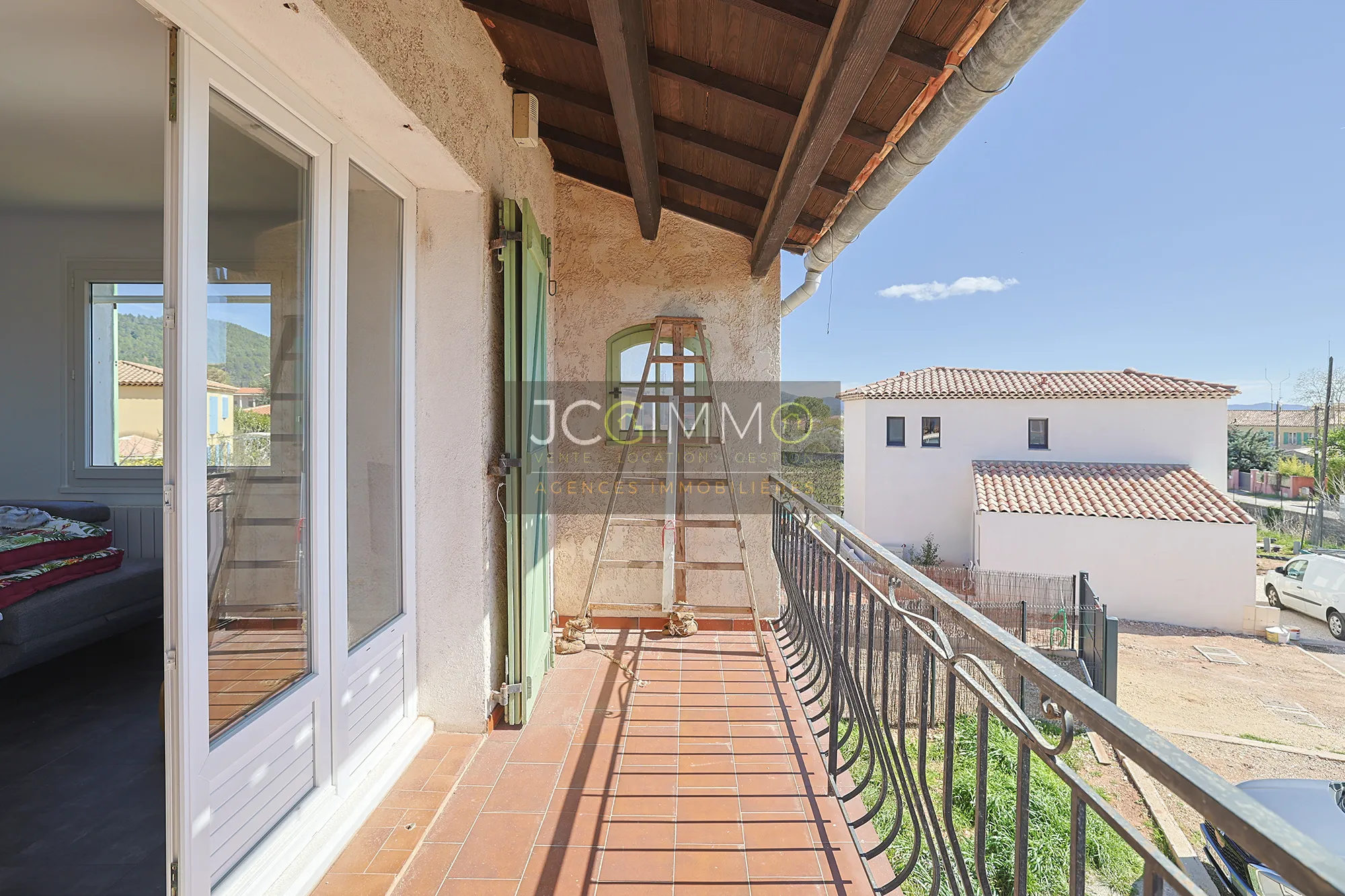 Appartement T5 rénové avec jardin à Puget-ville - 124,13 m² 