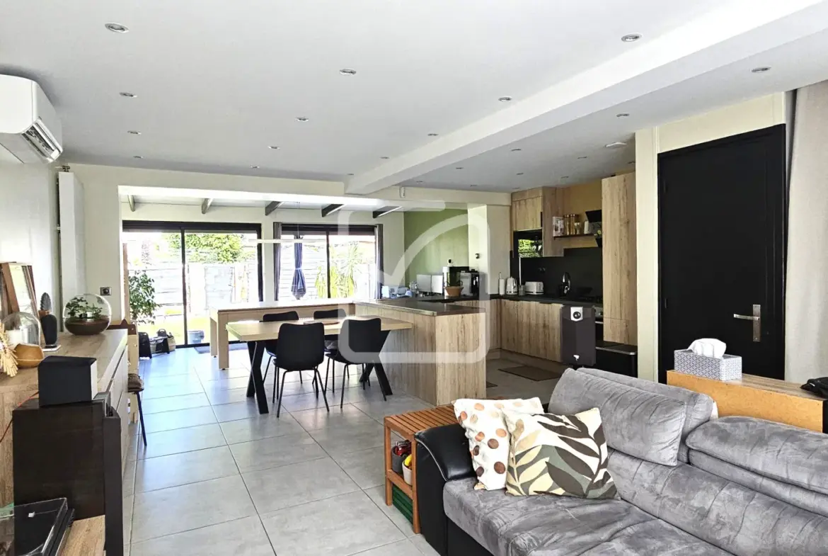 Maison semi-individuelle de 96 m² avec jardin à Templemars 