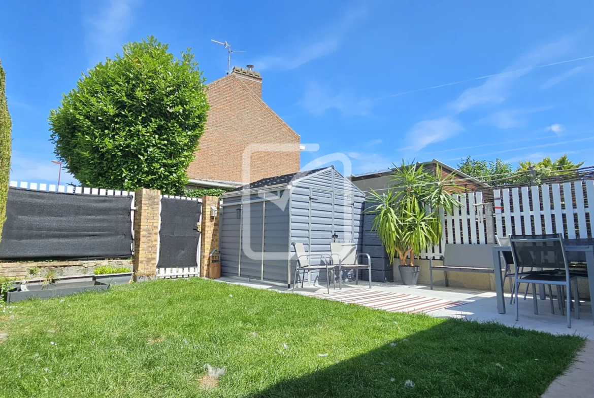 Maison semi-individuelle de 96 m² avec jardin à Templemars 