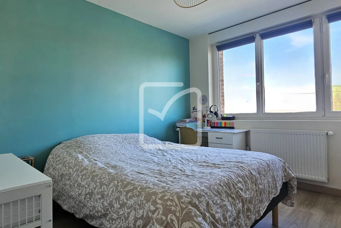 Maison semi-individuelle de 96 m² avec jardin à Templemars 