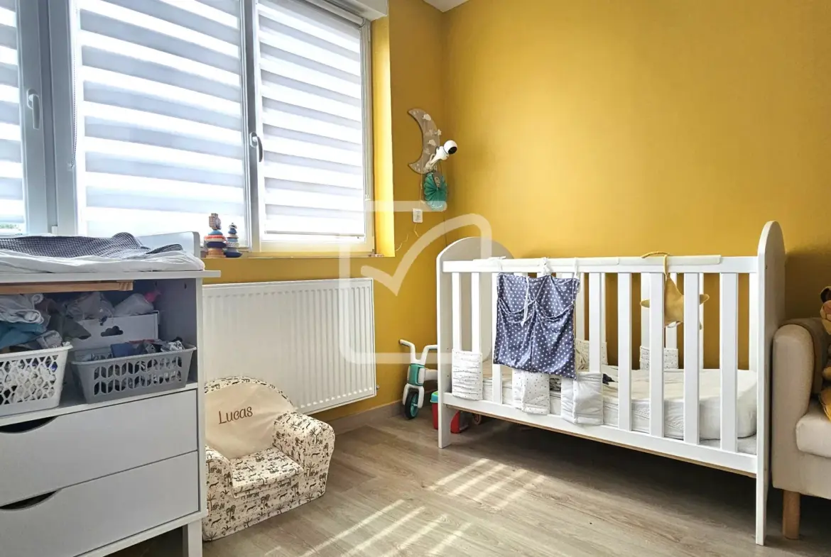 Maison semi-individuelle de 96 m² avec jardin à Templemars 