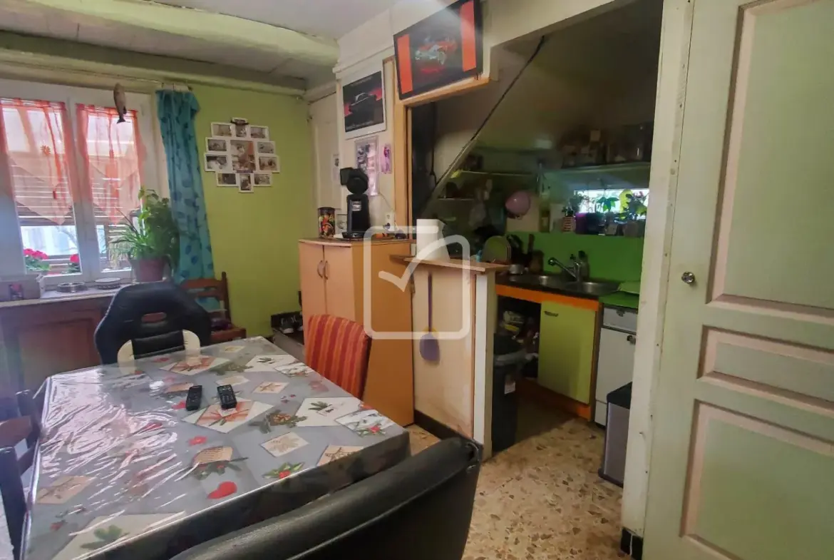 Maison avec locataire à Vernois Sur Mance - 90 m² 