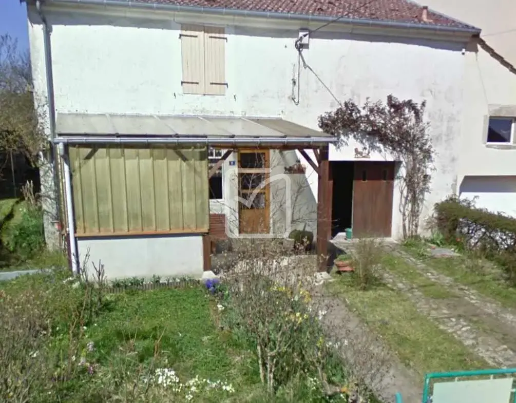 Maison avec locataire à Vernois Sur Mance - 90 m² 
