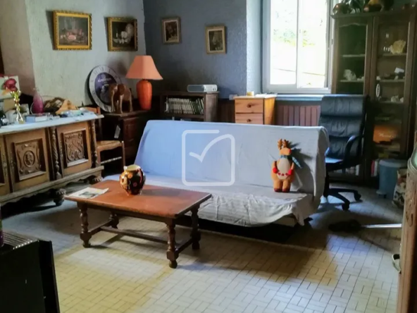 Maison avec locataire à Vernois Sur Mance - 90 m² 