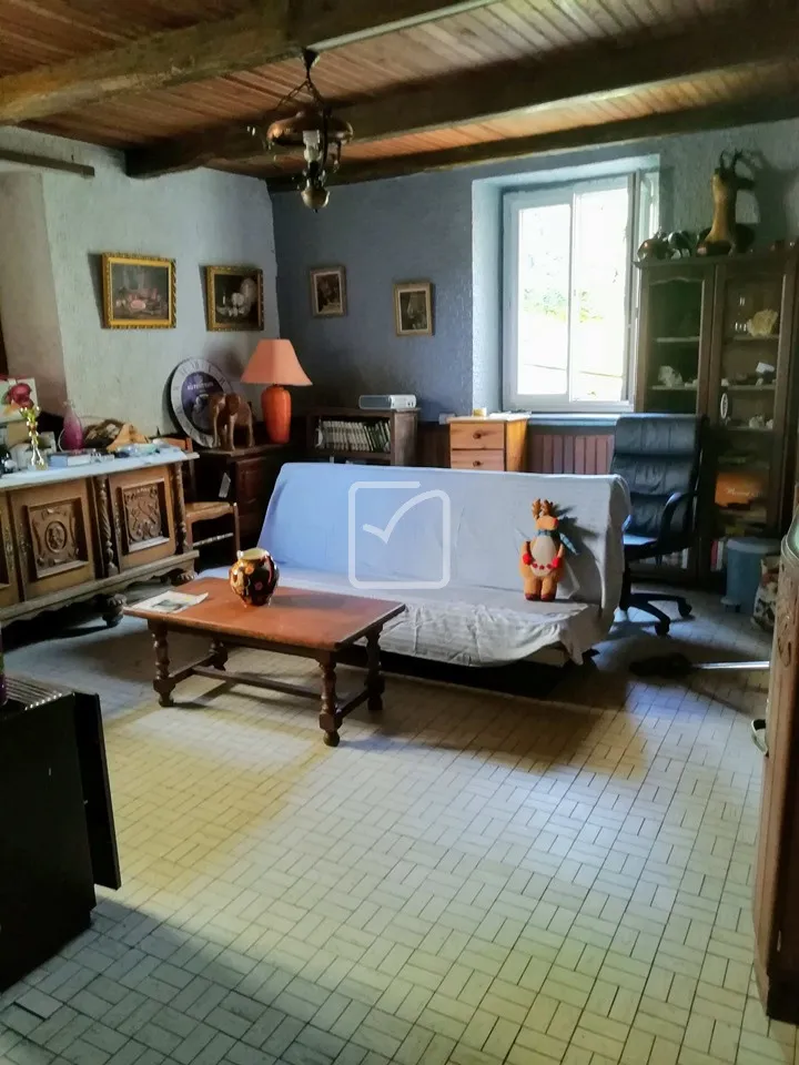 Maison avec locataire à Vernois Sur Mance - 90 m² 