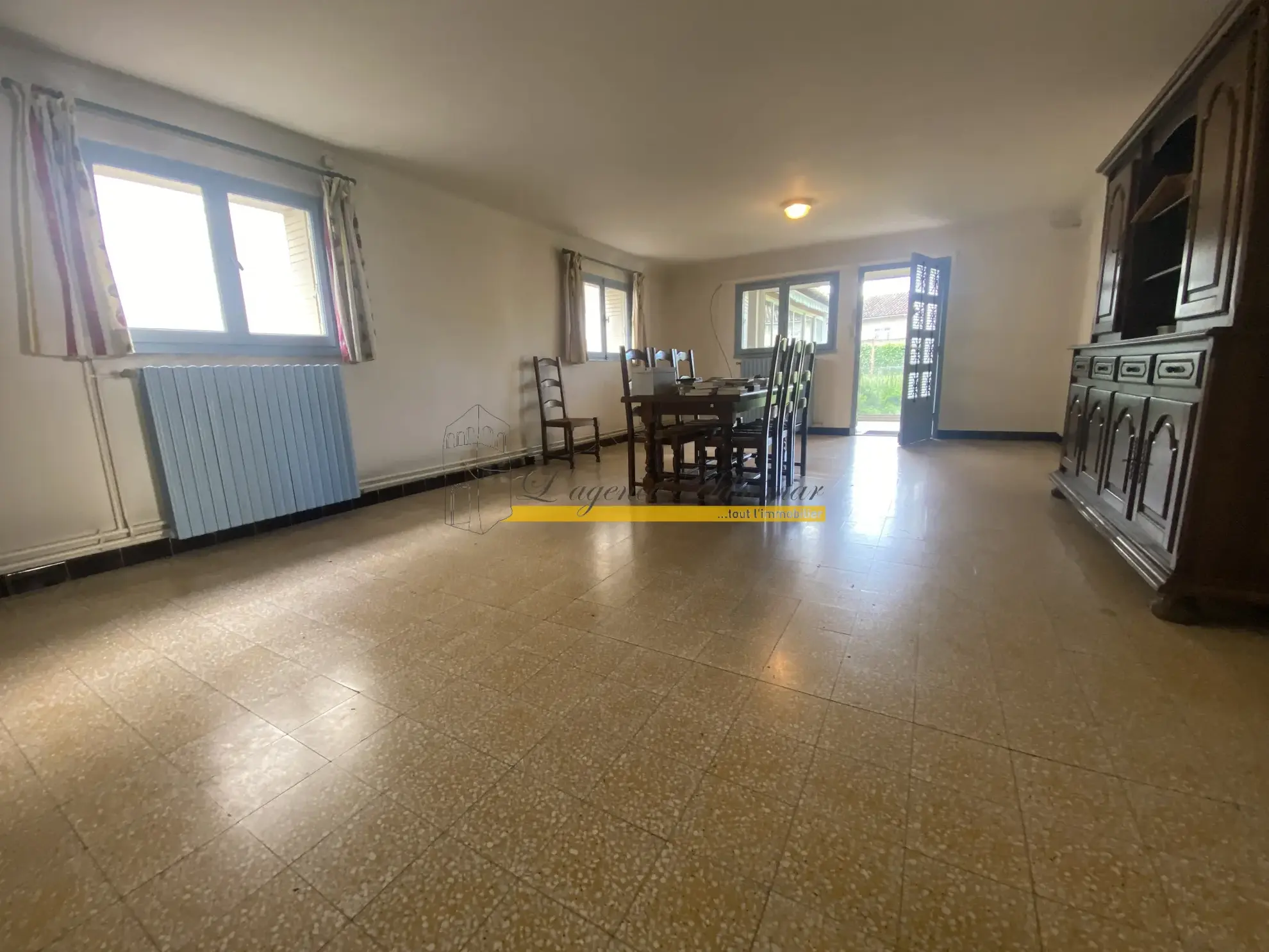 Charmante Maison des Années 70 à Valréas 