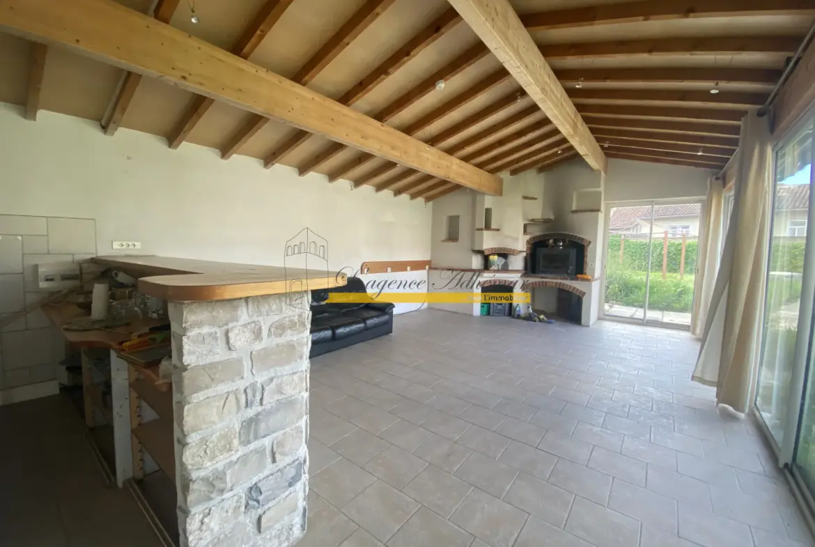 Charmante Maison des Années 70 à Valréas 