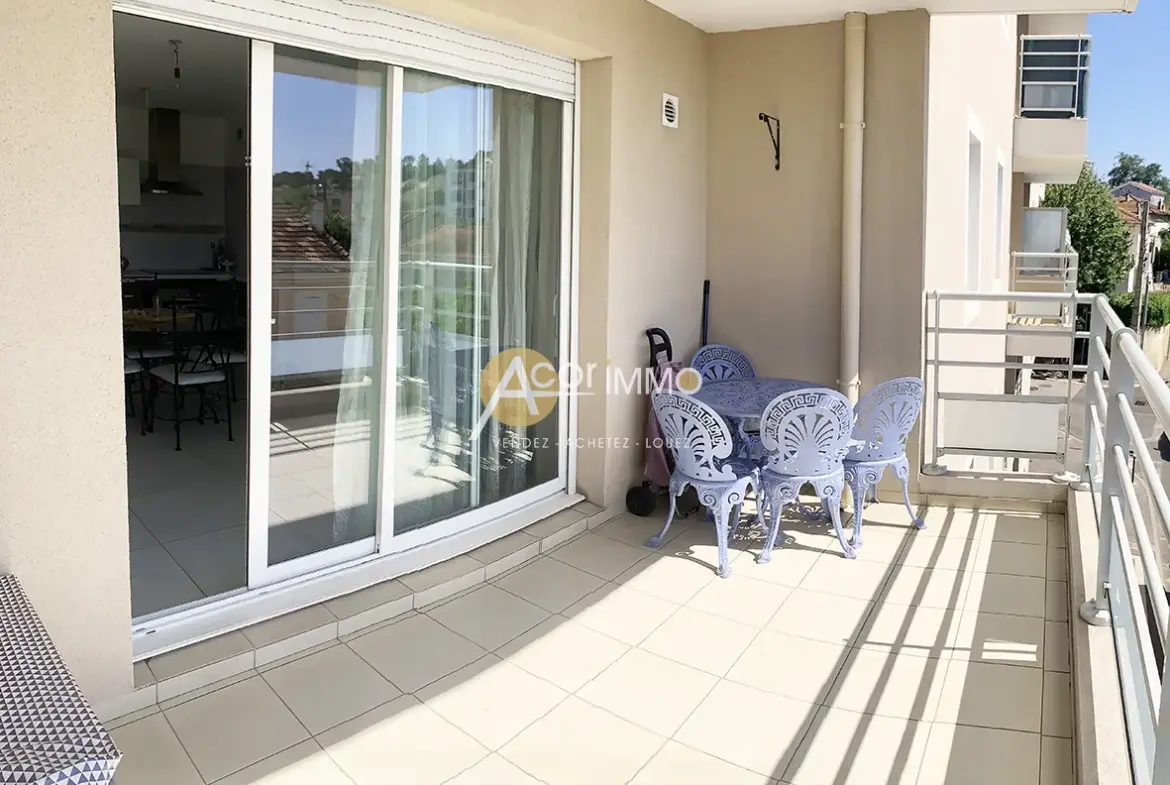 À vendre : Appartement T2 rénové avec terrasse à La Seyne-sur-Mer 