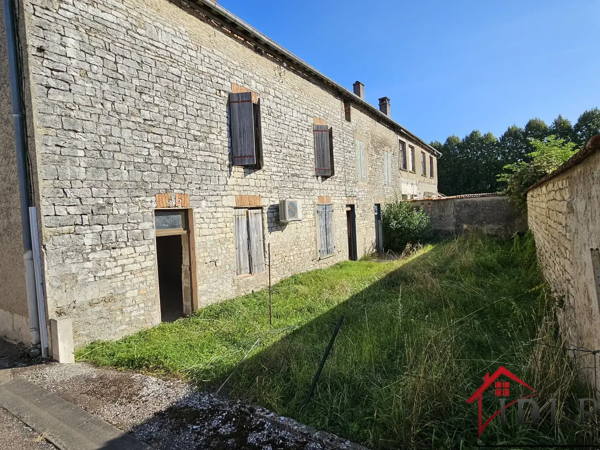 Immeuble à vendre à Montreuil Sur Blaise - Fort potentiel! 