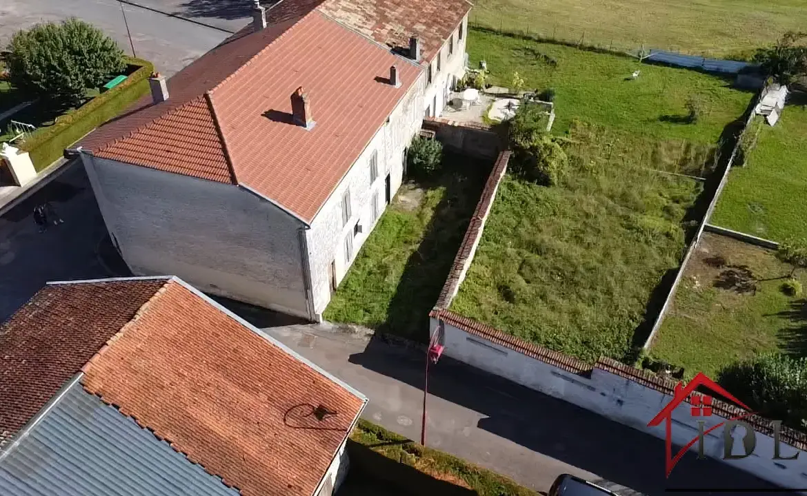 Immeuble à vendre à Montreuil Sur Blaise - Fort potentiel! 