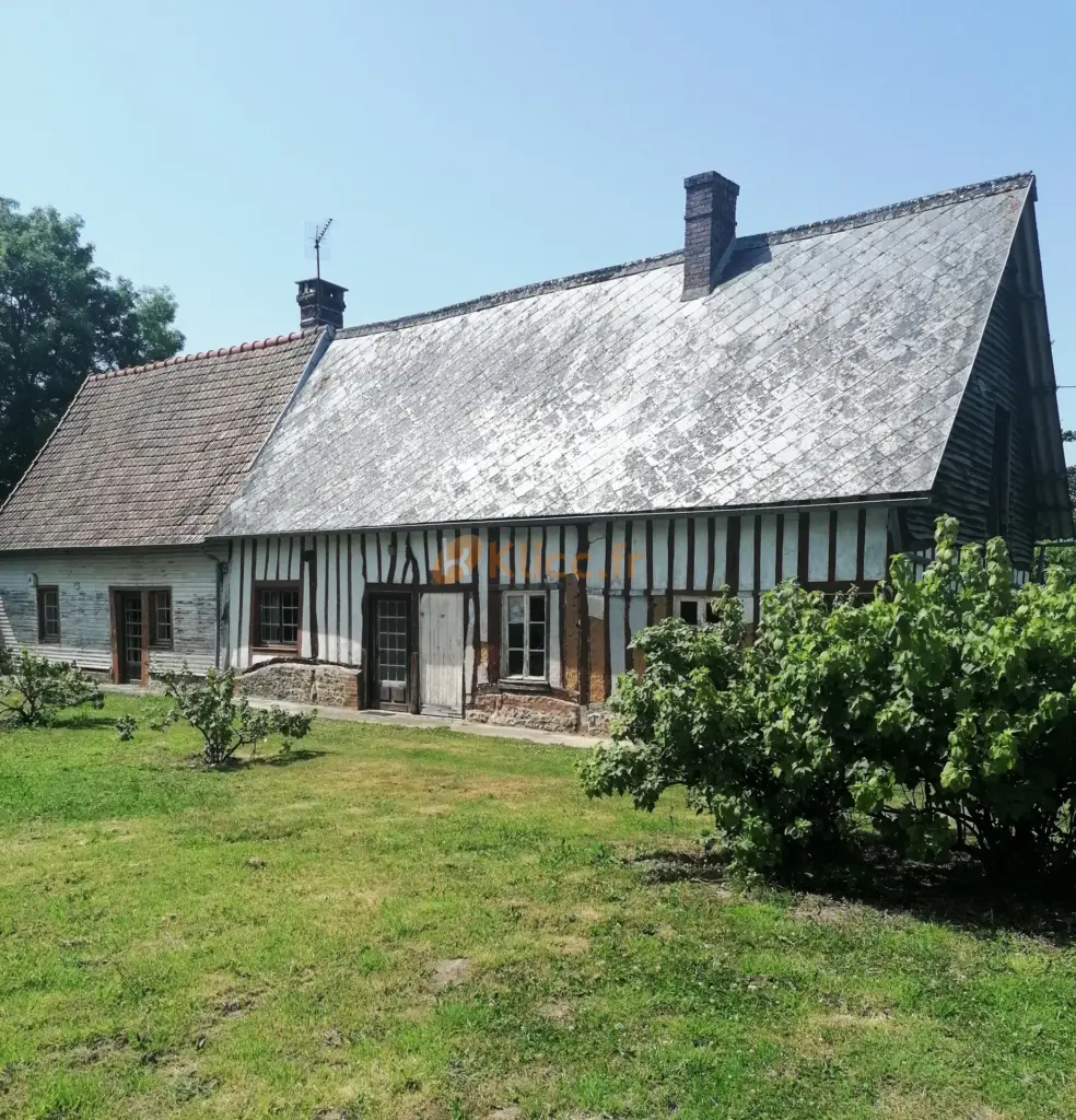 Longère à rénover à Auppegard avec jardin d'agrément