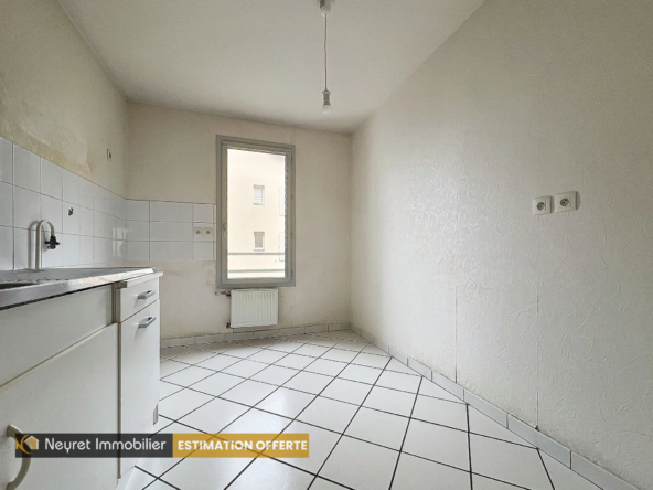 À vendre : Appartement T4 de 82m² avec terrasse à Villefranche sur Saône 
