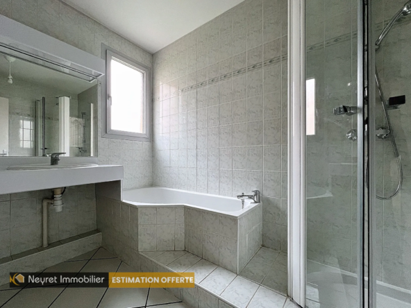 À vendre : Appartement T4 de 82m² avec terrasse à Villefranche sur Saône 