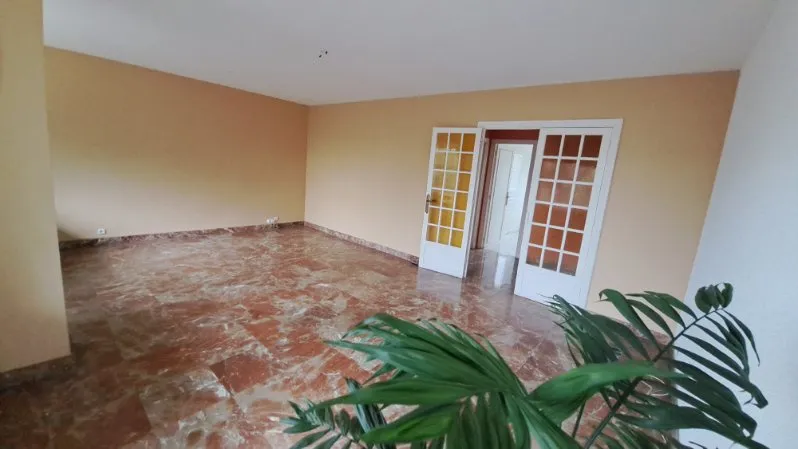 Appartement 4 pièces avec terrasse à Marseille 13009 