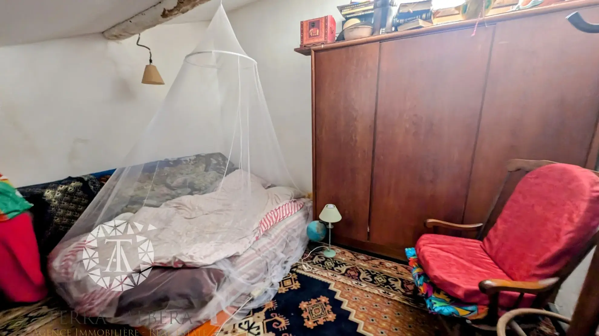 Maison en pierre à réhabiliter à Laroque des Albères 