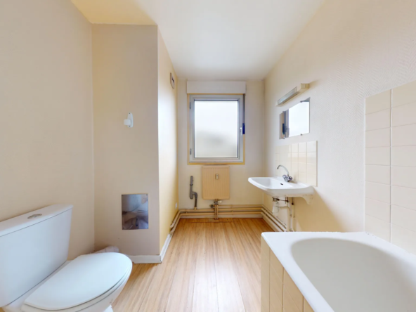 Charmant Appartement T1 à La Combe Saragosse à Vendre 