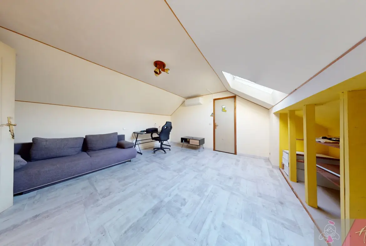 Maison individuelle 158 m² - 5 chambres à Eclans Nenon 
