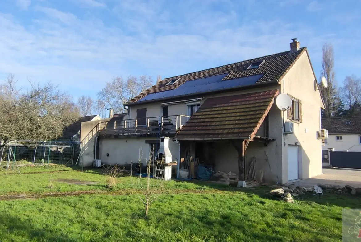 Maison individuelle 158 m² - 5 chambres à Eclans Nenon 