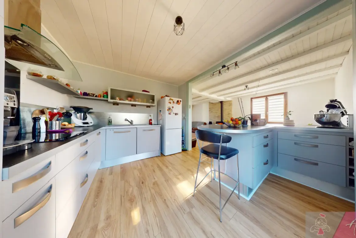 Maison individuelle 158 m² - 5 chambres à Eclans Nenon 