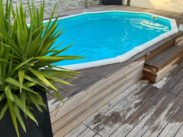 Maison avec jardin et piscine à Limoux 