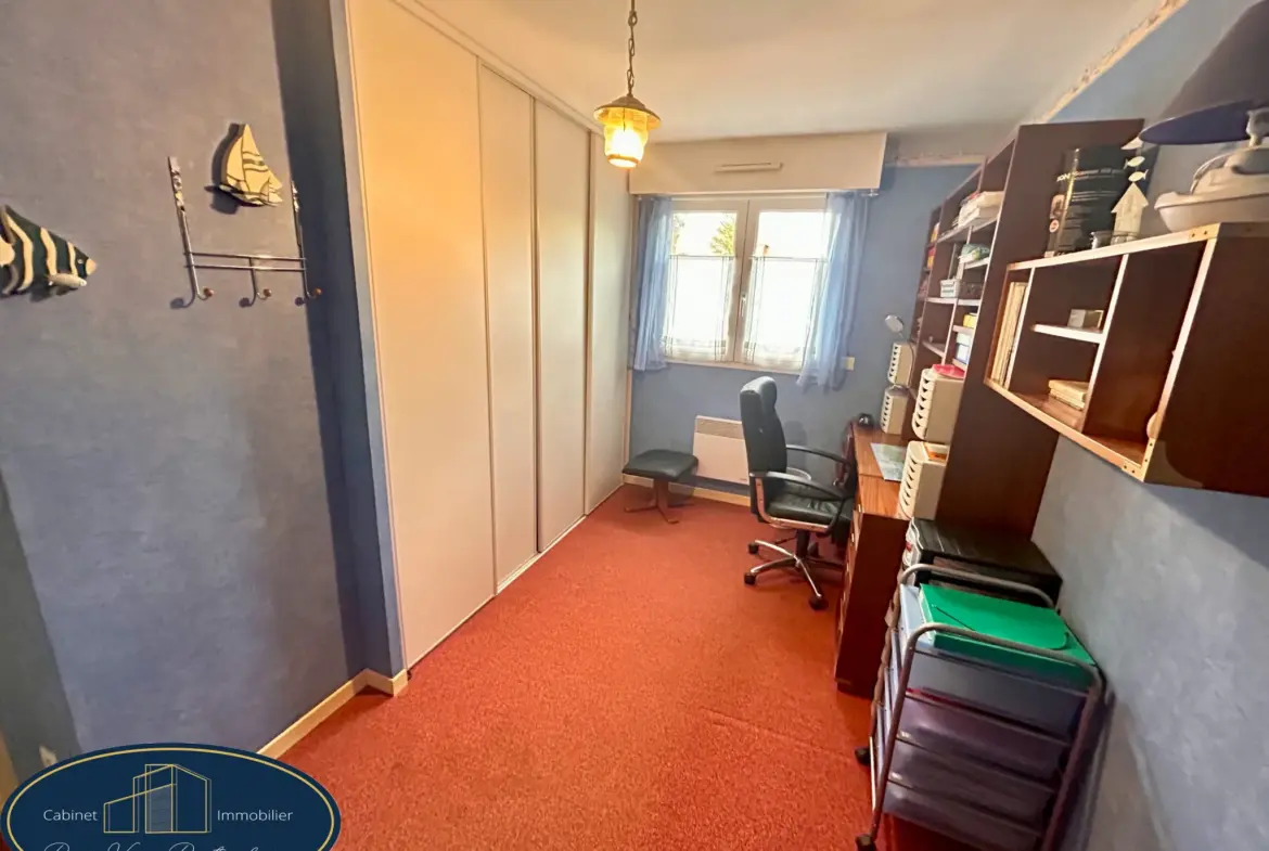 Pavillon individuel semi plain-pied avec 4 chambres à Féchain 