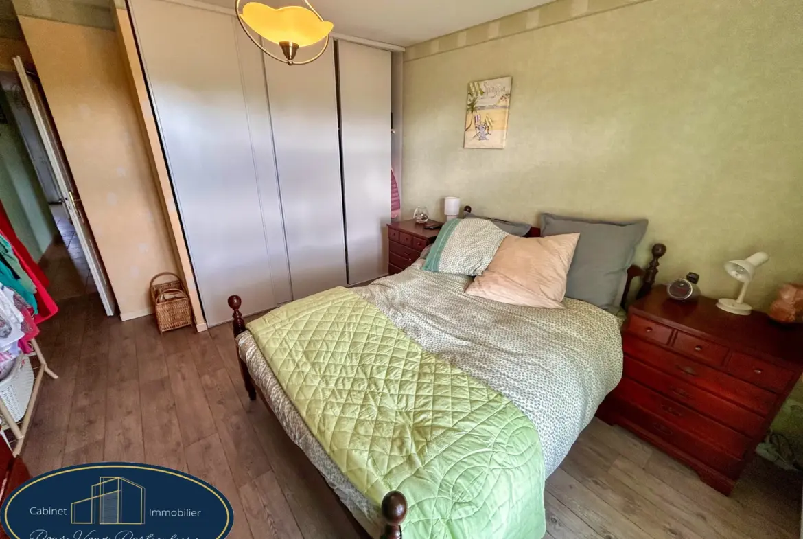 Pavillon individuel semi plain-pied avec 4 chambres à Féchain 
