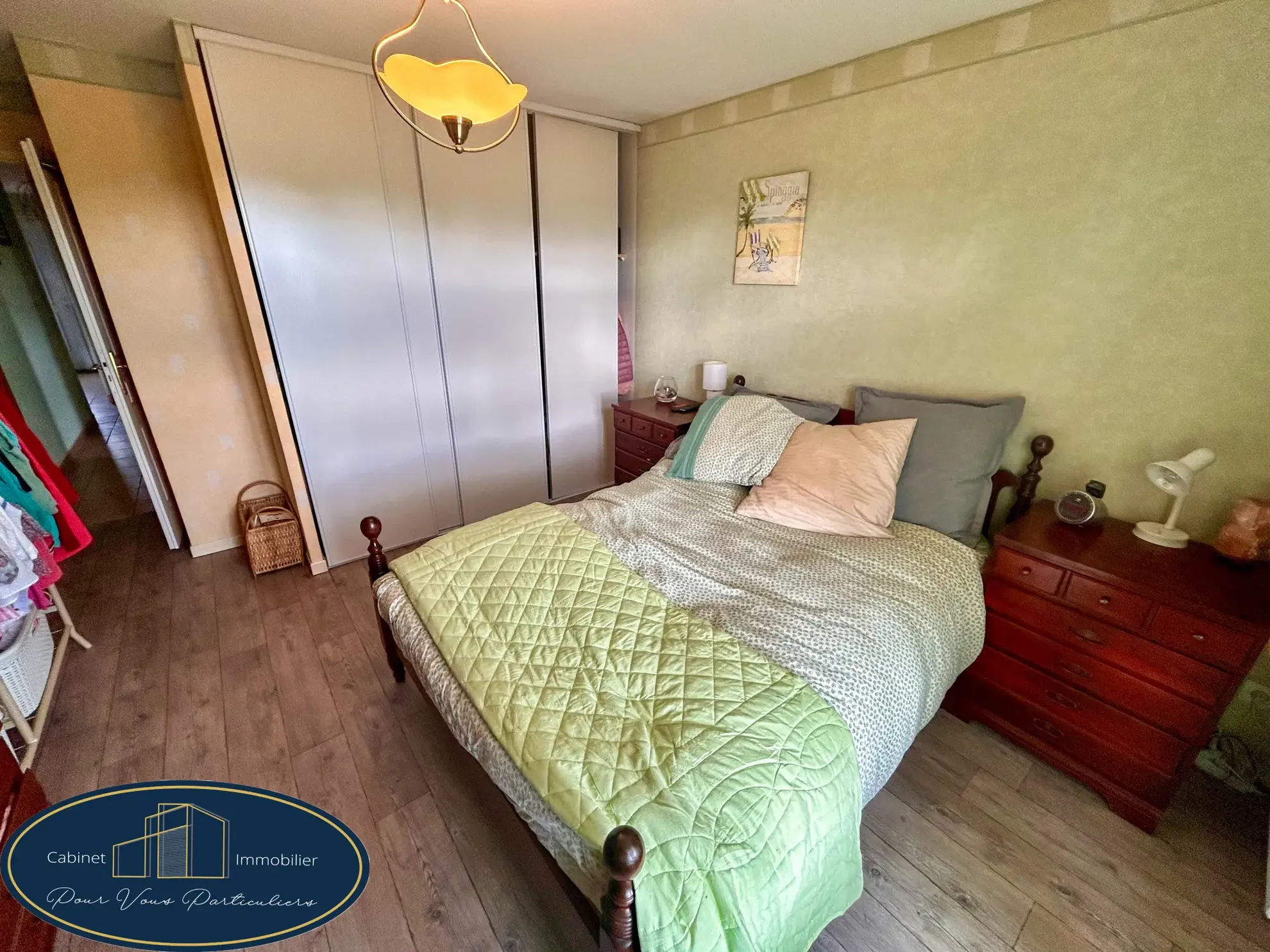 Pavillon individuel semi plain-pied avec 4 chambres à Féchain 