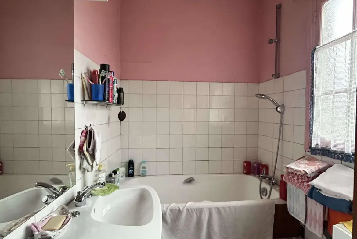 Belle maison à rénover à Oisemont, proche d'Abbeville 