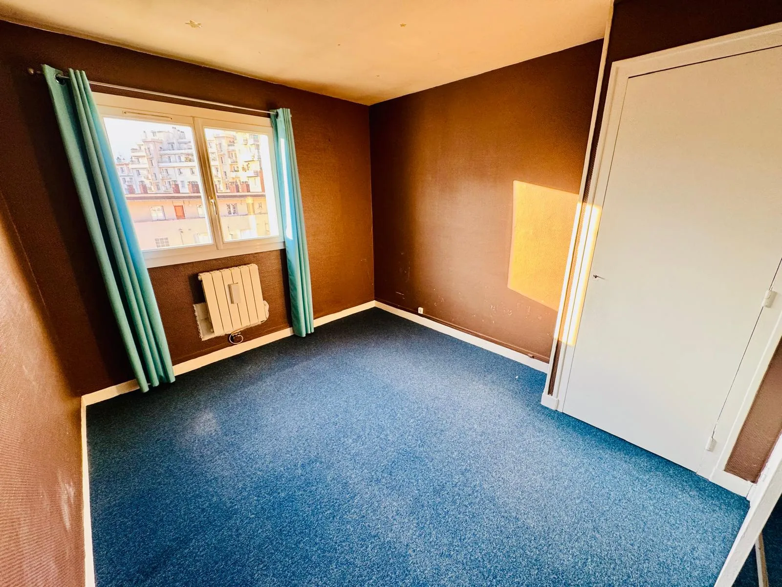 Appartement T3 à Grenoble près du ciné Chavant - 158 000 € 