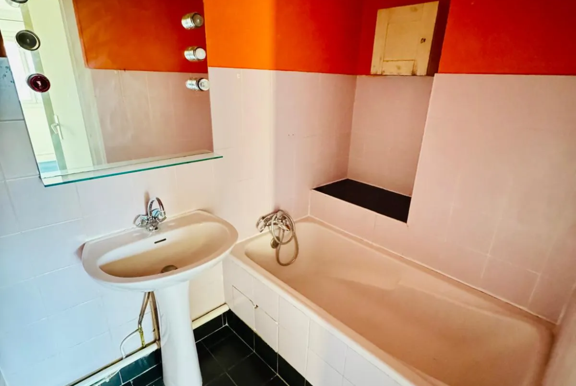 Appartement T3 à Grenoble près du ciné Chavant - 158 000 € 