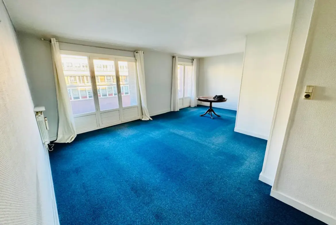 Appartement T3 à Grenoble près du ciné Chavant - 158 000 € 