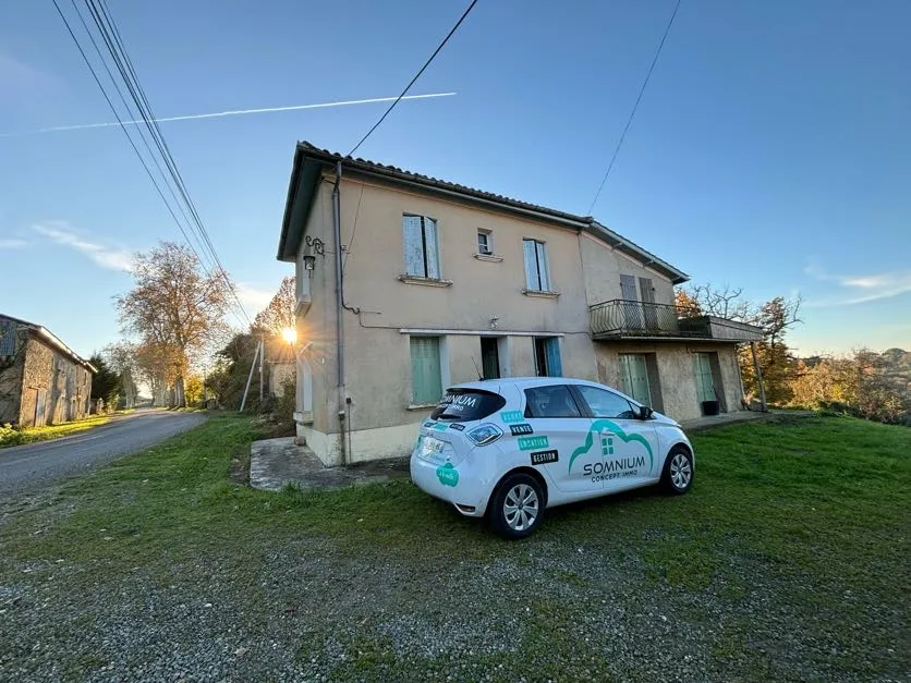 Maison à rénover avec un grand potentiel à Mas d'Auvignon 
