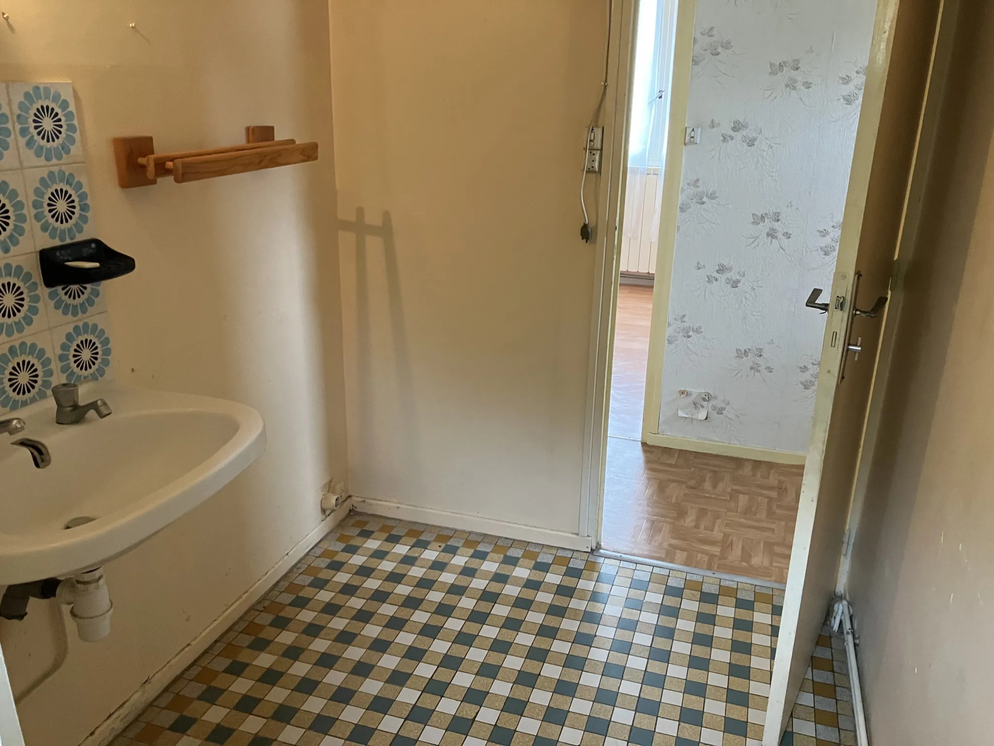 Maison à vendre à Chevenon - 85 m² avec jardin et garage 