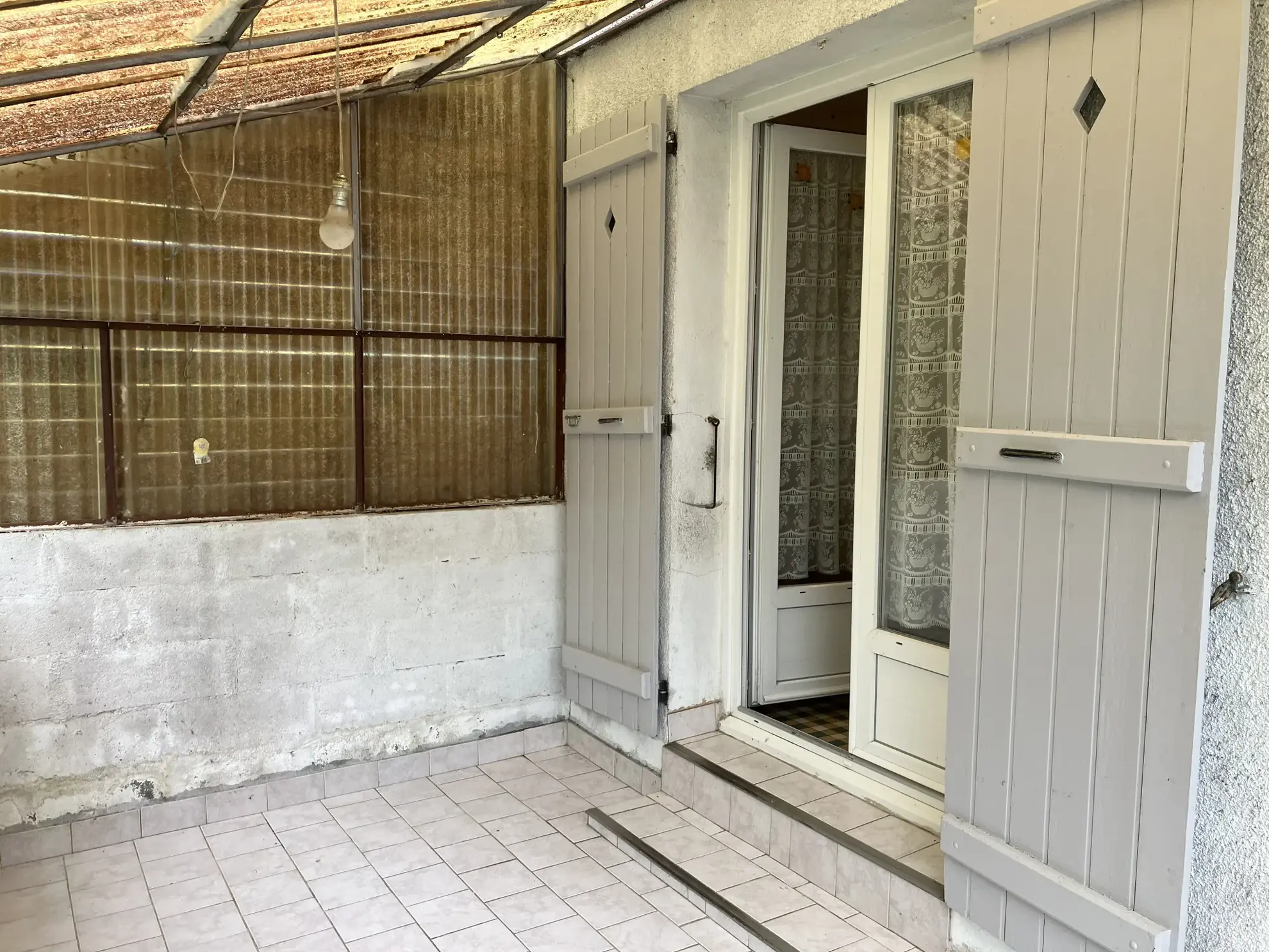 Maison à vendre à Chevenon - 85 m² avec jardin et garage 