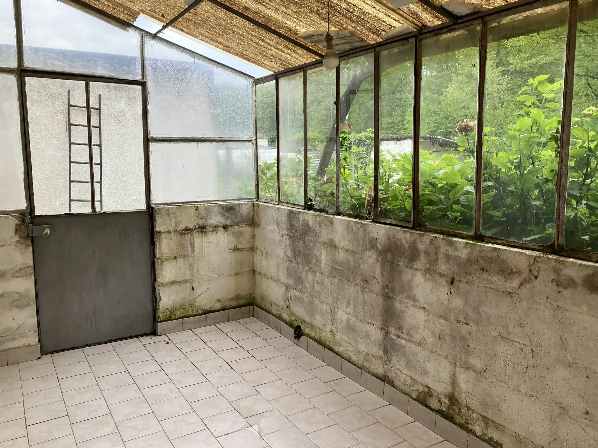 Maison à vendre à Chevenon - 85 m² avec jardin et garage 