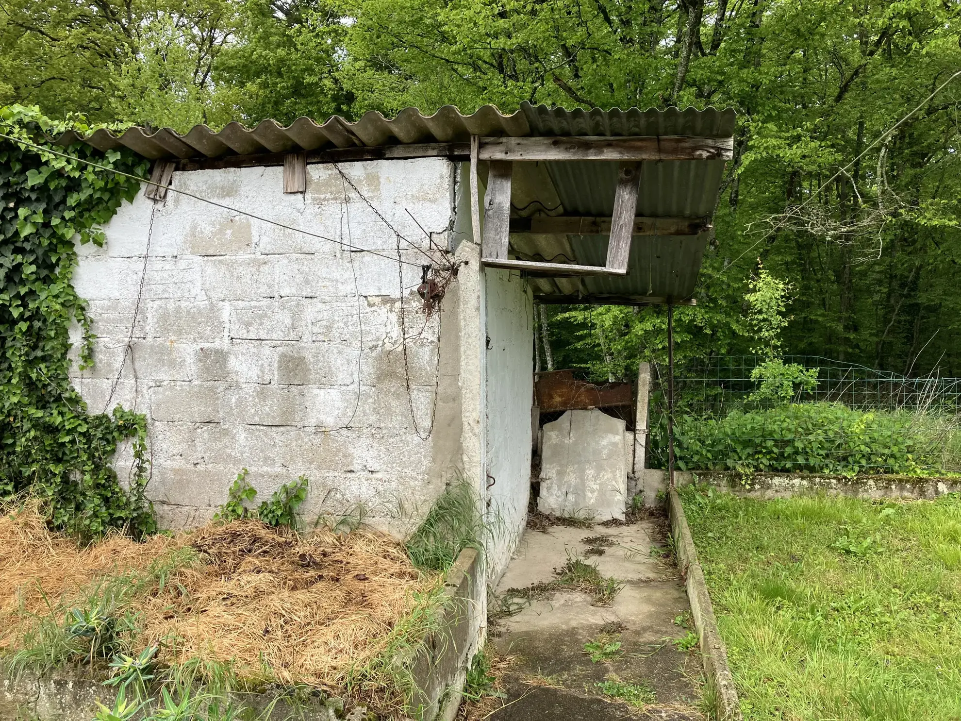 Maison à vendre à Chevenon - 85 m² avec jardin et garage 