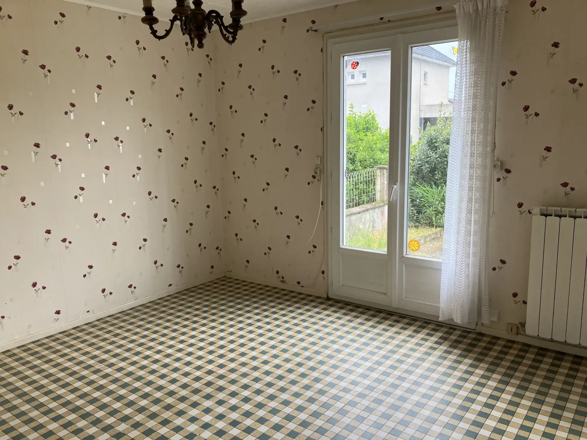 Maison à vendre à Chevenon - 85 m² avec jardin et garage 
