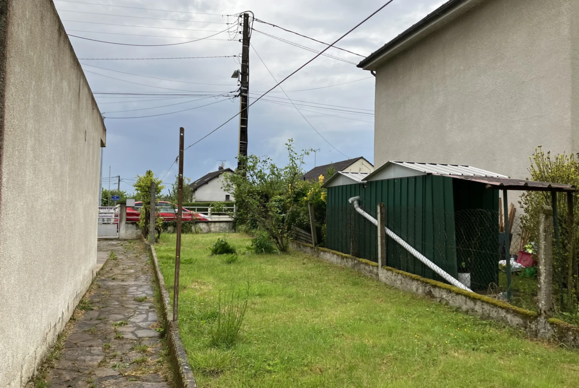 Maison à vendre à Chevenon - 85 m² avec jardin et garage 