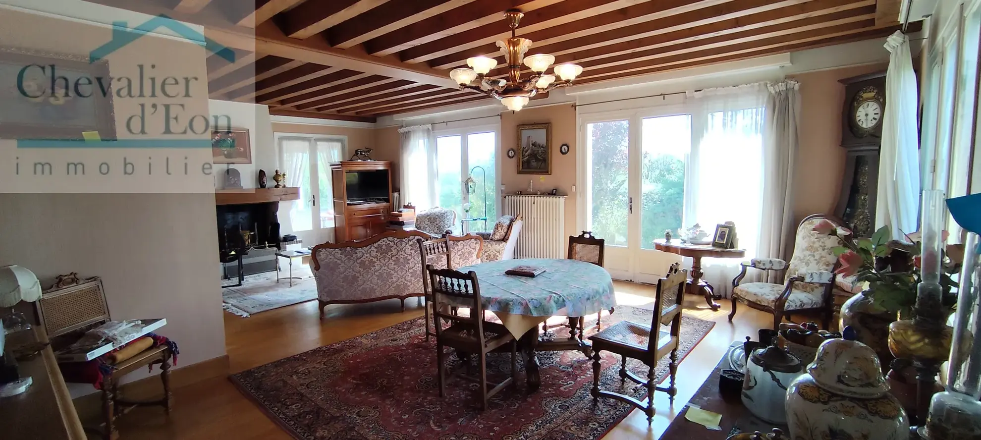Pavillon Familial Traditionnel à Épineuil/Tonnerre 
