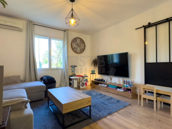 Maison de plain-pied de 77 m² sur 531 m² de terrain à Saint-Julien-en-Saint-Alban 