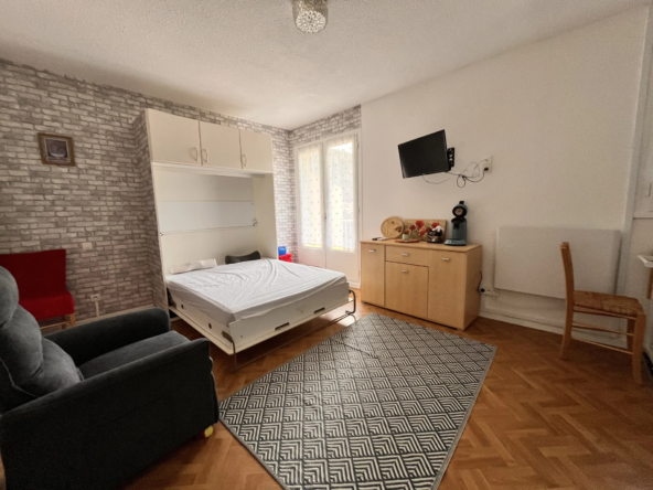 Studio meublé avec balcon à vente à Amélie-les-Bains-Palalda 