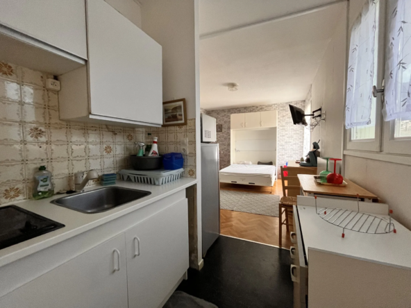 Studio meublé avec balcon à vente à Amélie-les-Bains-Palalda 