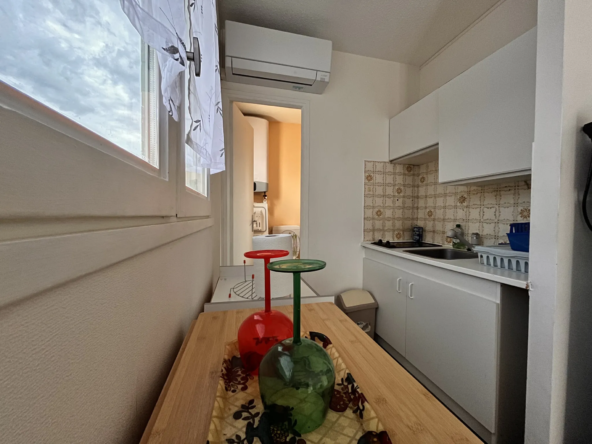 Studio meublé avec balcon à vente à Amélie-les-Bains-Palalda 